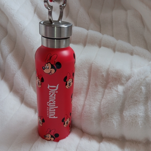 Disney water bottle Minnie Mouse red  bottle - Picture 5 of 5